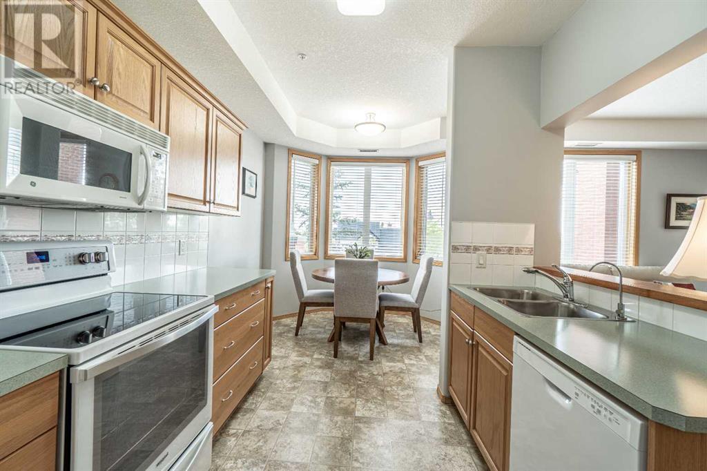 Single Family House for Sale in   Everstone Drive SW Evergreen Calgary 