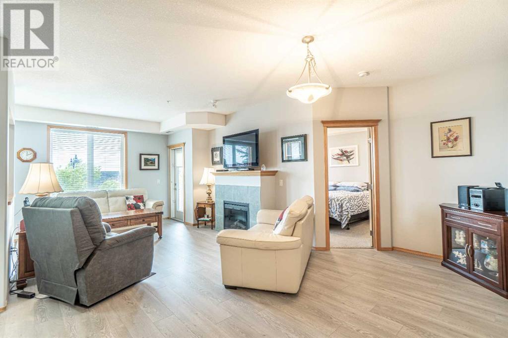Single Family House for Sale in   Everstone Drive SW Evergreen Calgary 