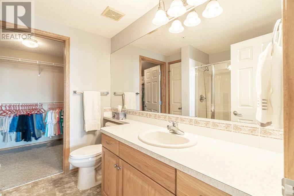 Single Family House for Sale in   Everstone Drive SW Evergreen Calgary 
