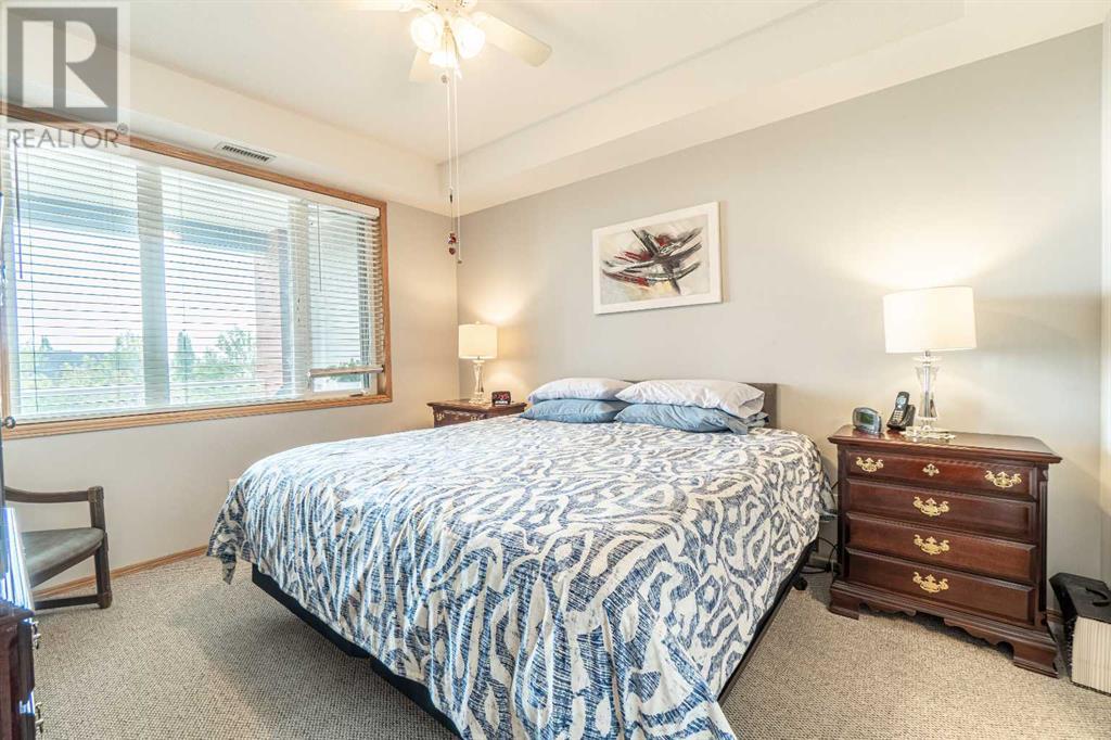 Single Family House for Sale in   Everstone Drive SW Evergreen Calgary 