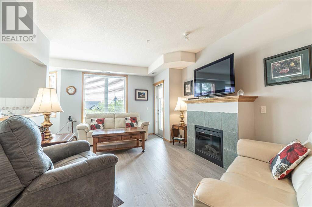 Single Family House for Sale in   Everstone Drive SW Evergreen Calgary 