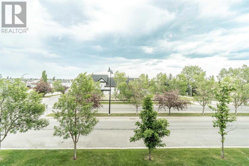 Single Family House for Sale in   Everstone Drive SW Evergreen Calgary 