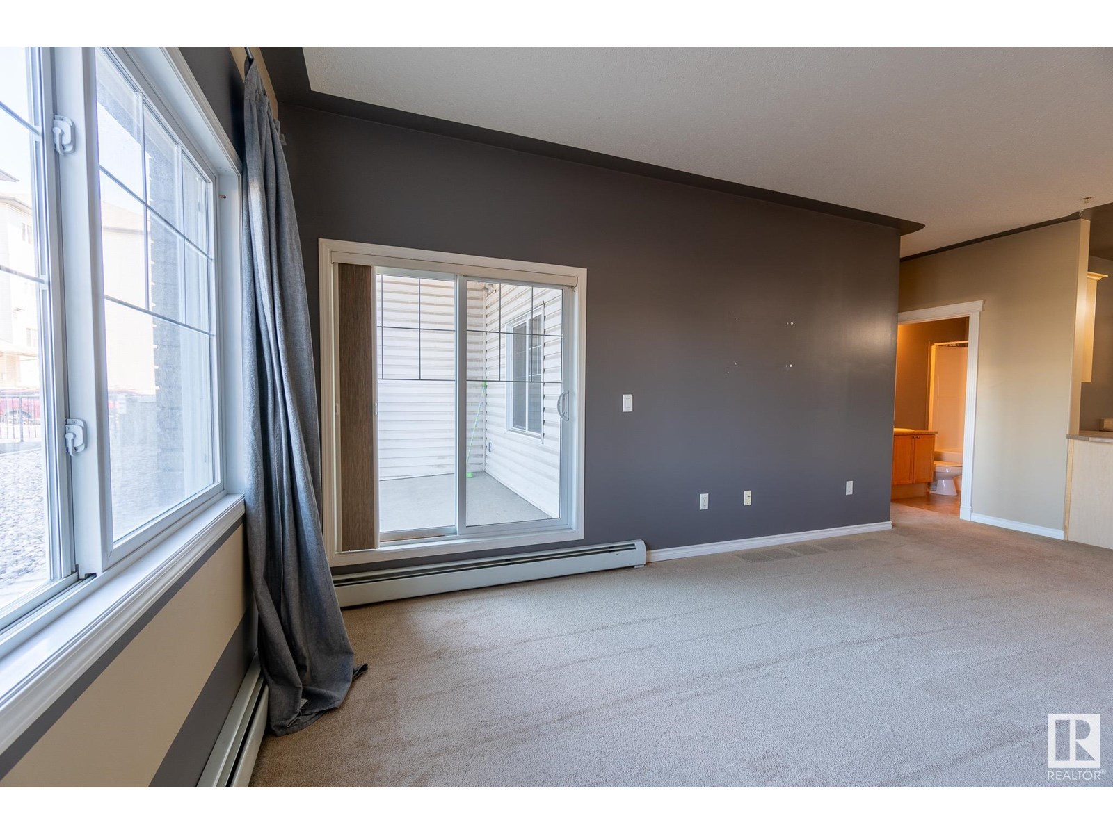 Photo 15 of 118 16807 100 Av Nw, Edmonton AB