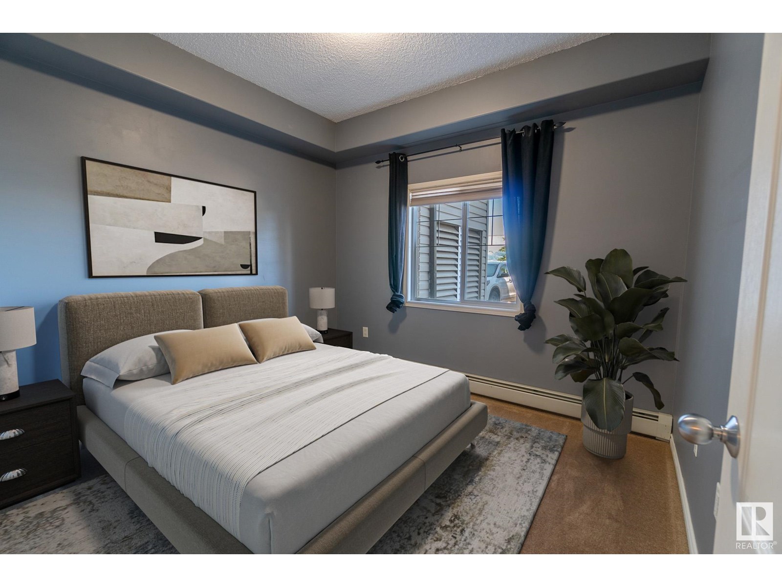 Photo 4 of 118 16807 100 Av Nw, Edmonton AB