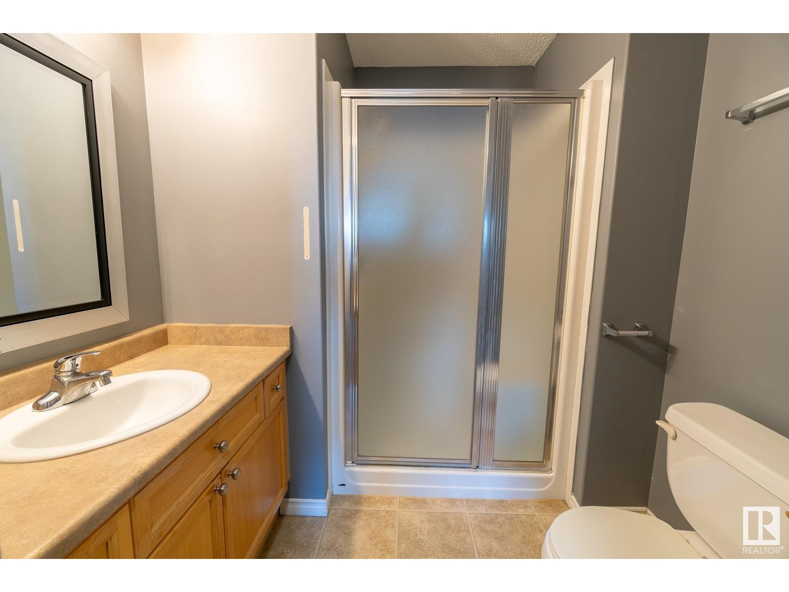Photo 7 of 118 16807 100 Av Nw, Edmonton AB