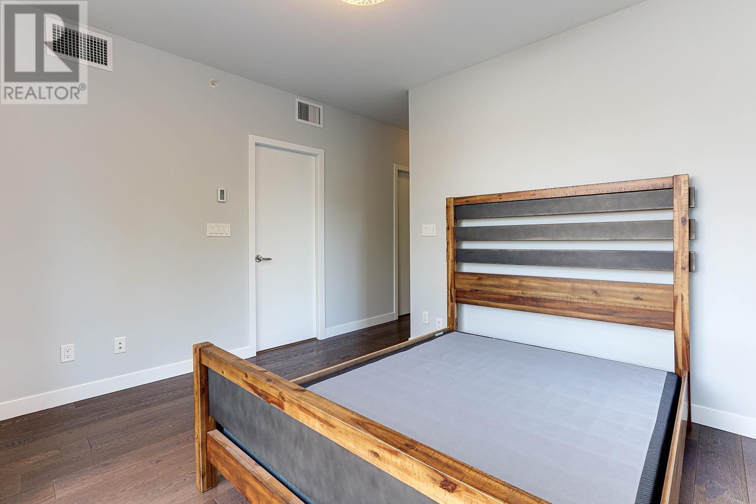 Photo 13 of 1503 Atlas Lane, Vancouver BC