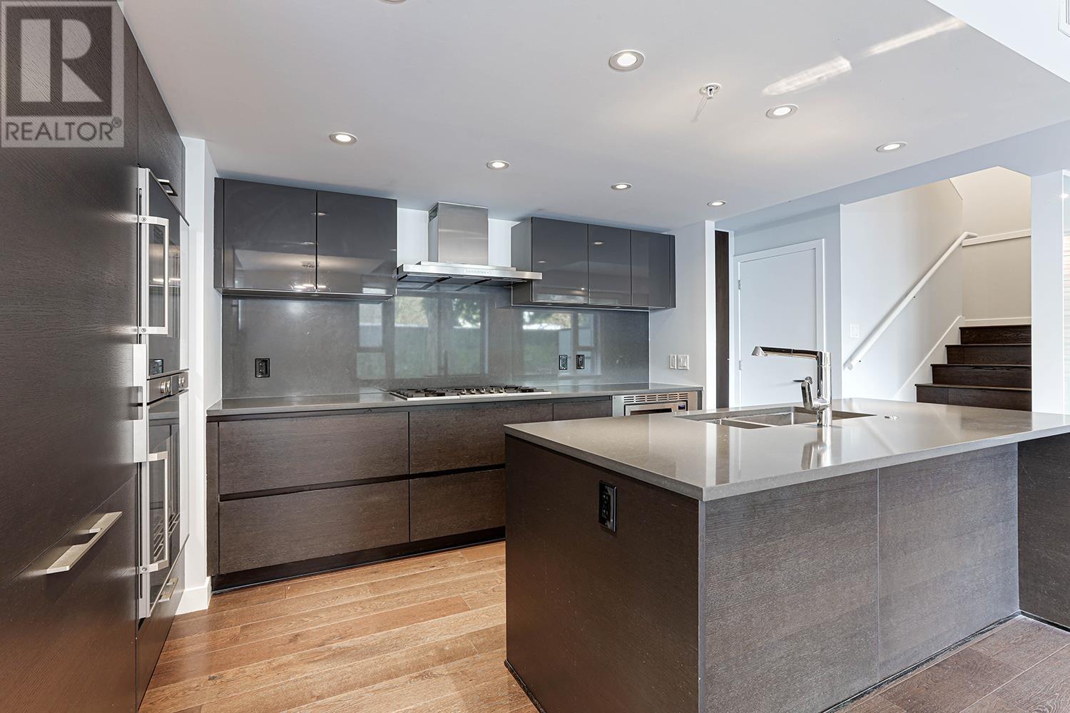 Photo 8 of 1503 Atlas Lane, Vancouver BC