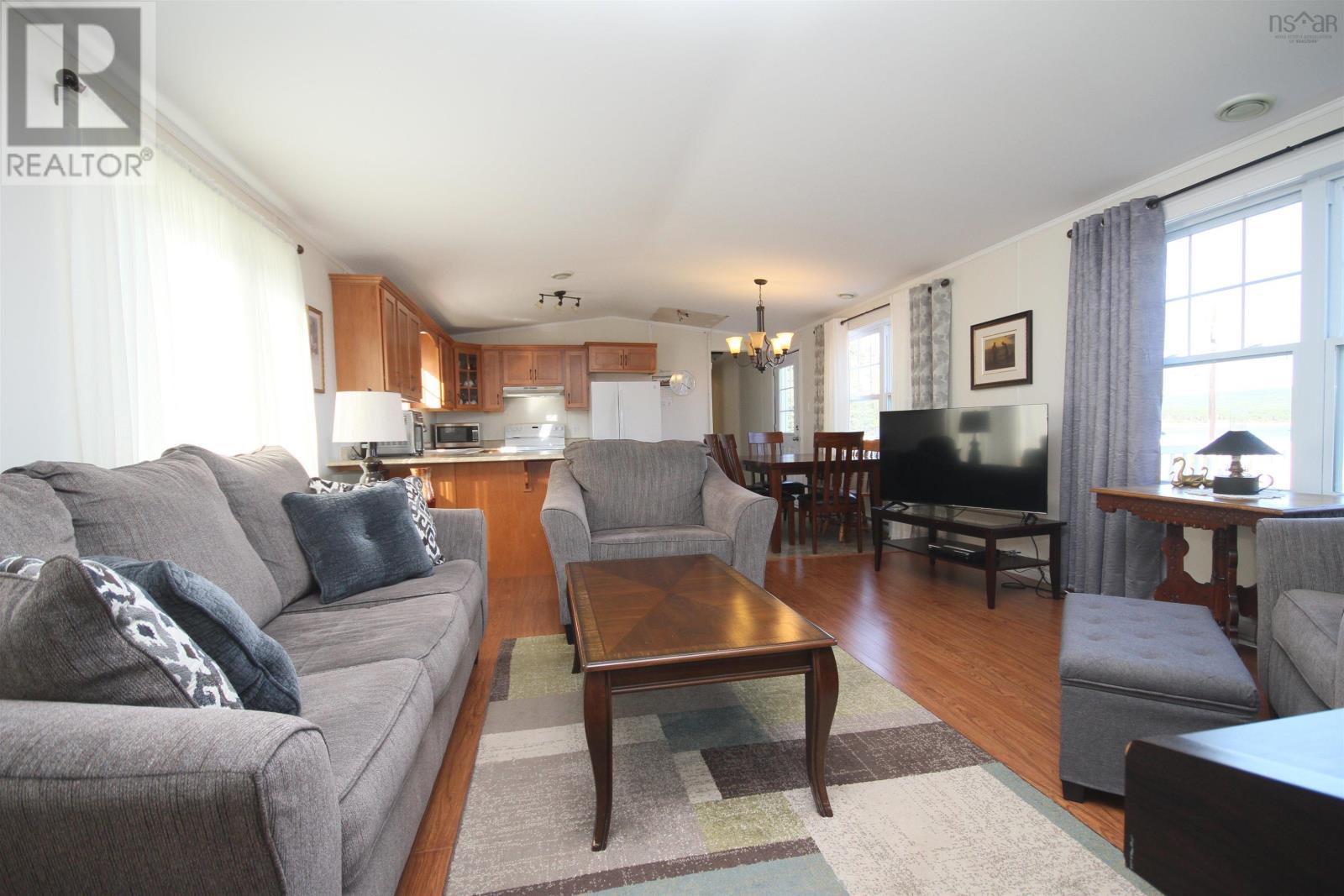 Property 10 of 29 of 80 Hideaway Drive