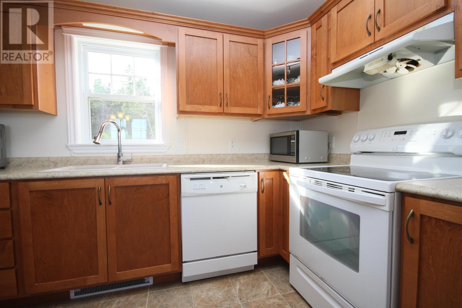 Property 13 of 29 of 80 Hideaway Drive