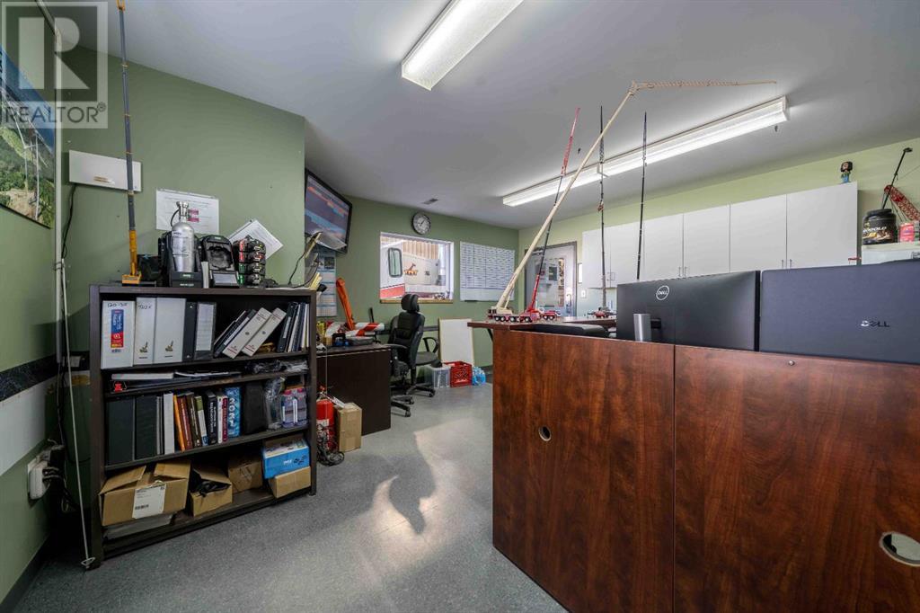 Photo 9 of 150 Saskatchewan Drive Ne, Redcliff AB