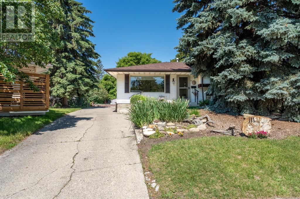 111 Lynnbrook Bay SE, Calgary, Alberta