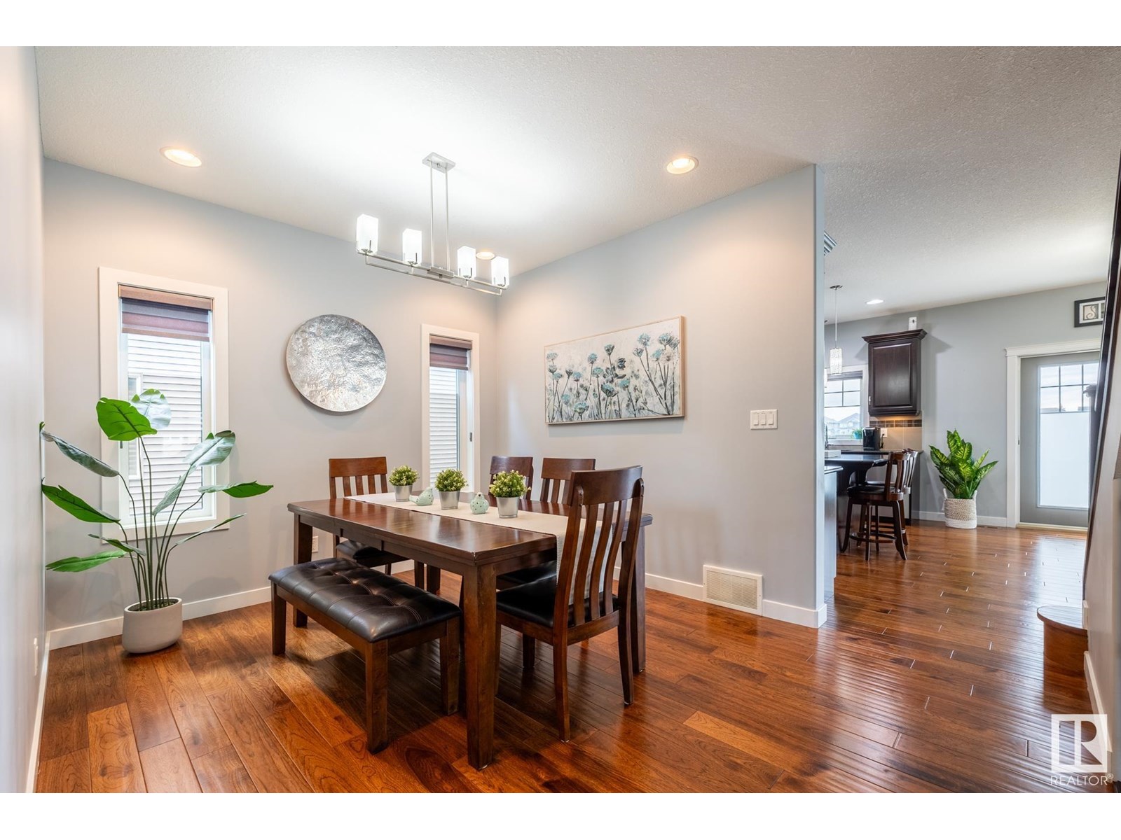 Photo 1 of 3134 Winspear Cr Sw, Edmonton AB