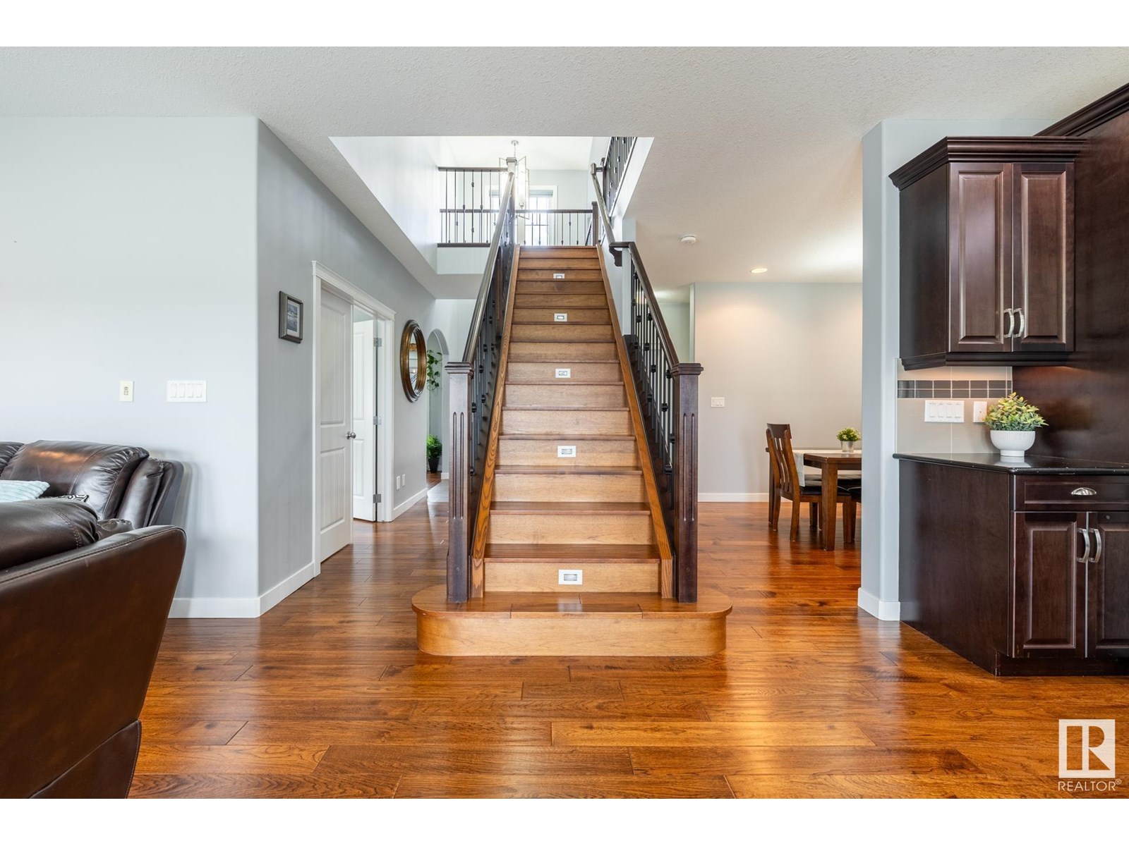 Photo 16 of 3134 Winspear Cr Sw, Edmonton AB