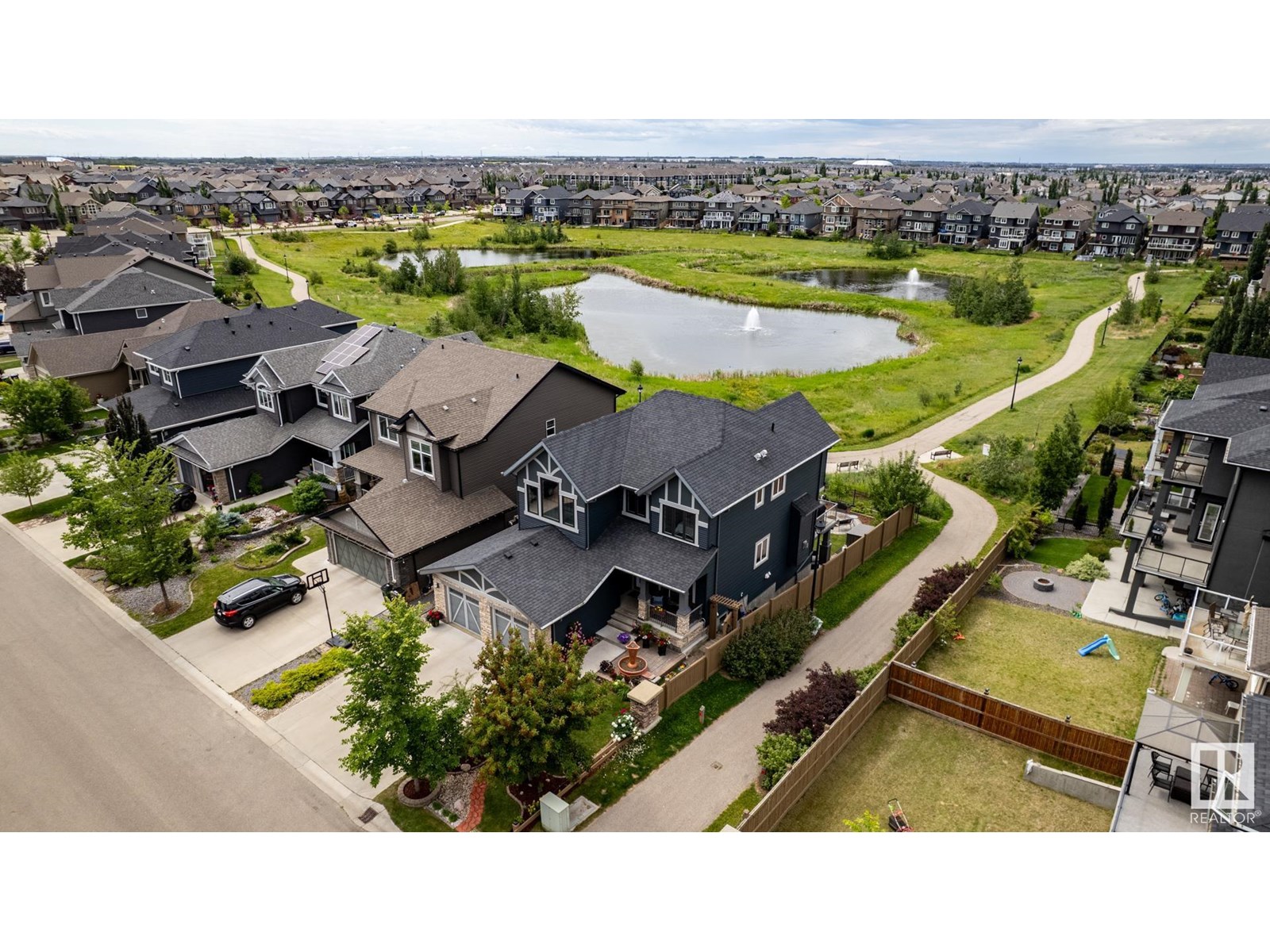 Photo 10 of 3134 Winspear Cr Sw, Edmonton AB
