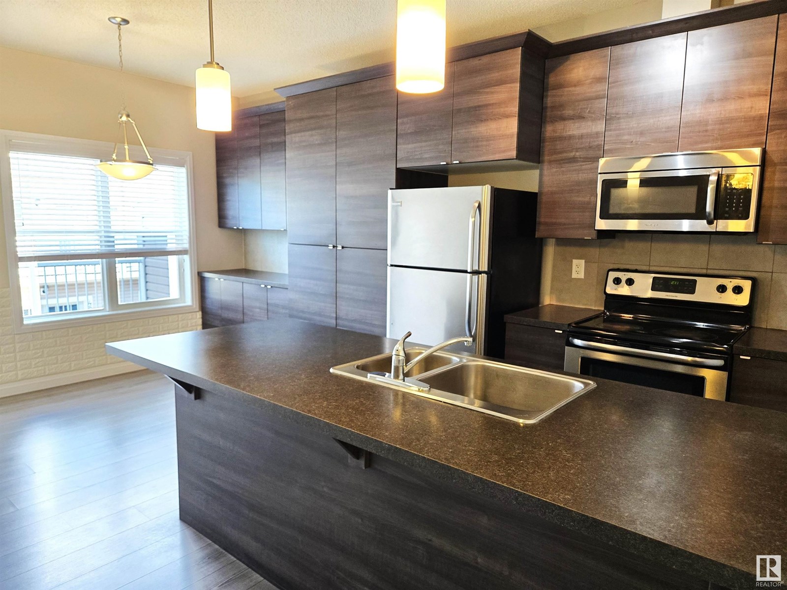 Photo 17 of 62 3710 Allan Dr Sw, Edmonton AB