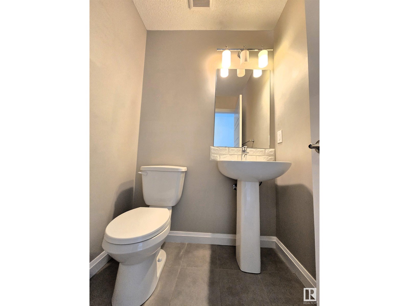 Photo 31 of 62 3710 Allan Dr Sw, Edmonton AB