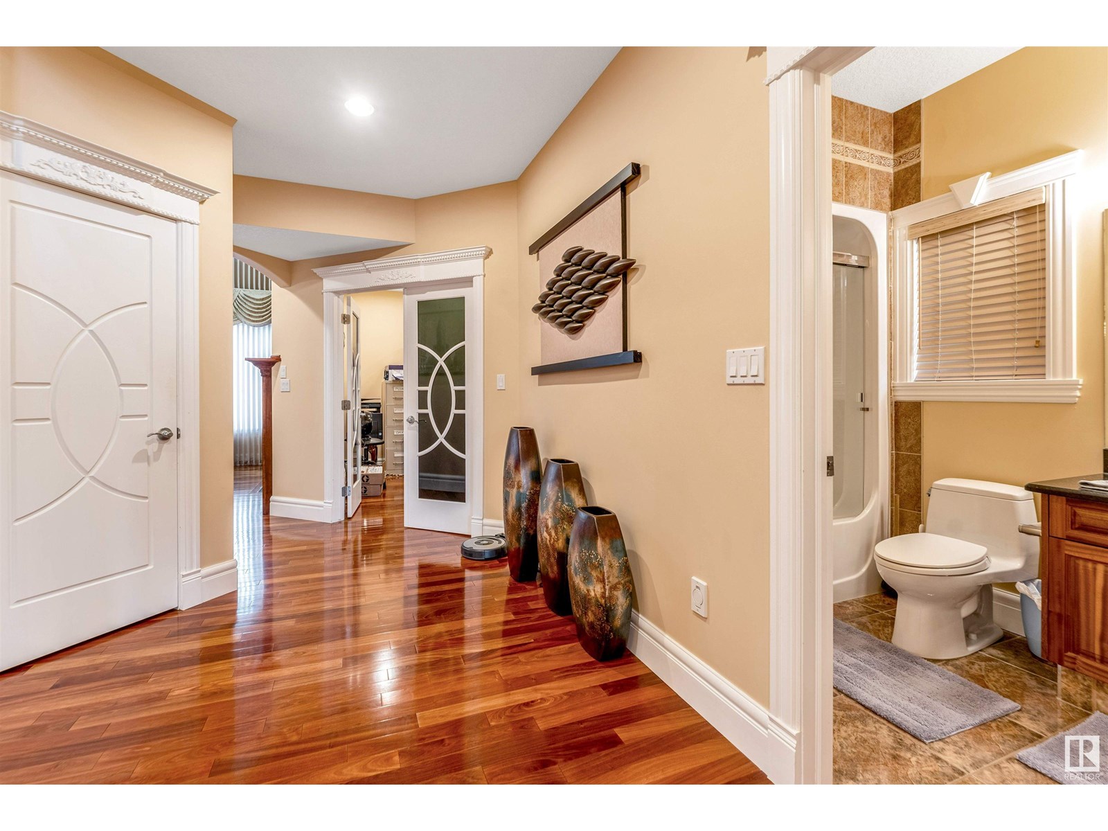 Photo 12 of 6807 18 Av Sw, Edmonton AB