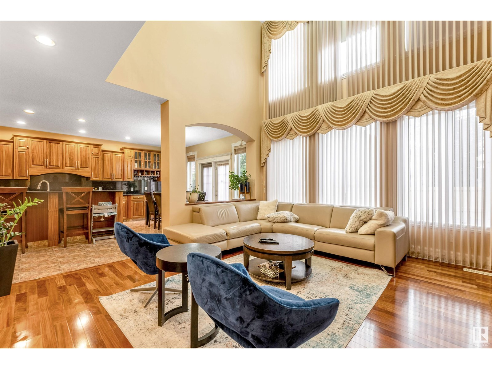 Photo 14 of 6807 18 Av Sw, Edmonton AB