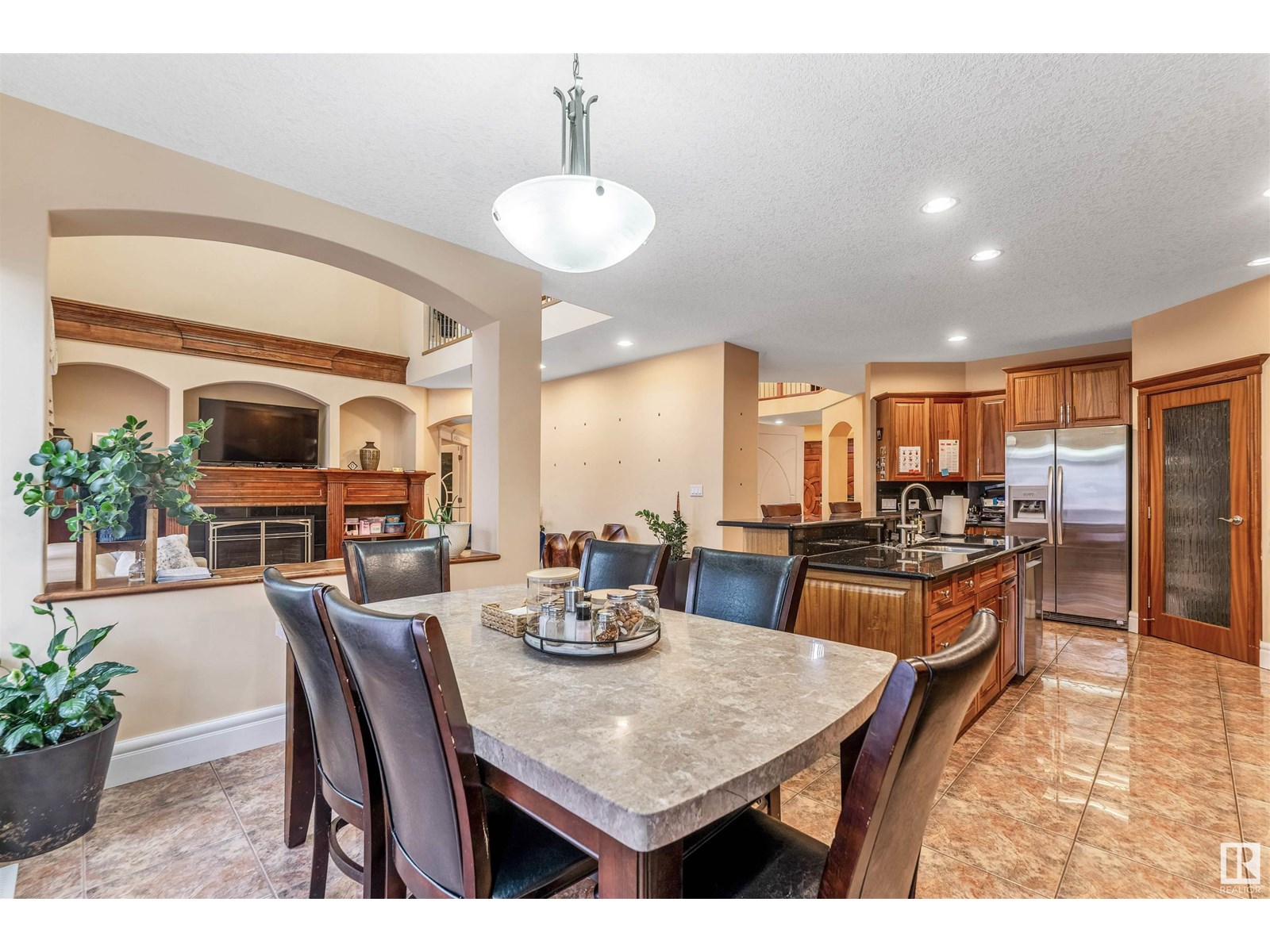 Photo 18 of 6807 18 Av Sw, Edmonton AB
