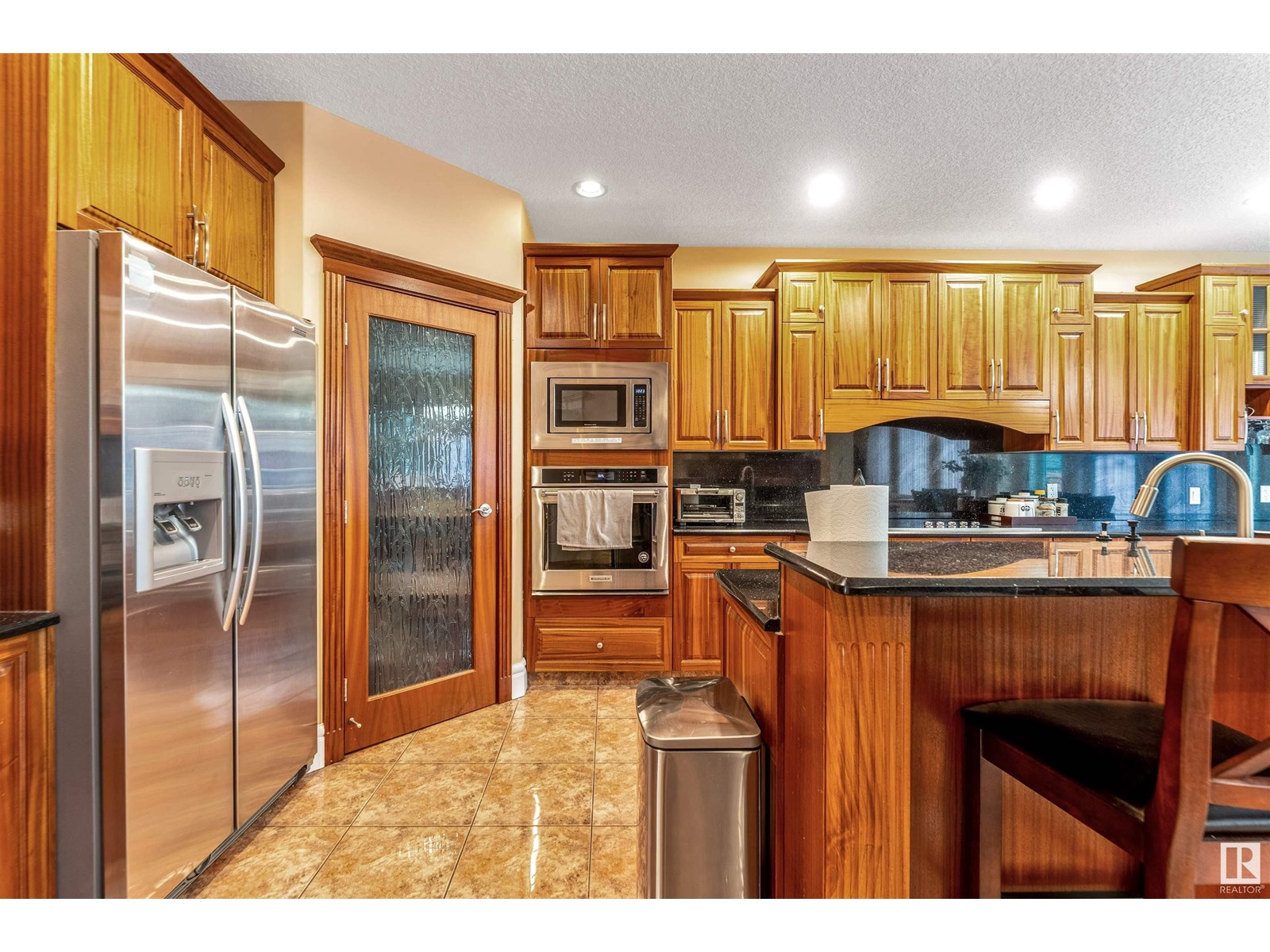 Photo 25 of 6807 18 Av Sw, Edmonton AB