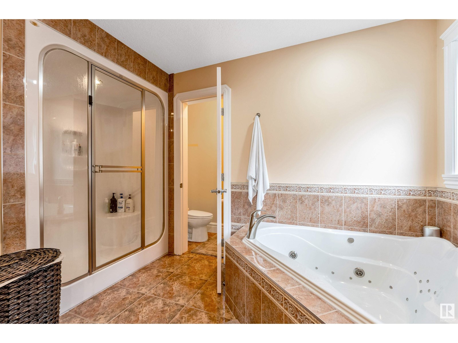 Photo 49 of 6807 18 Av Sw, Edmonton AB