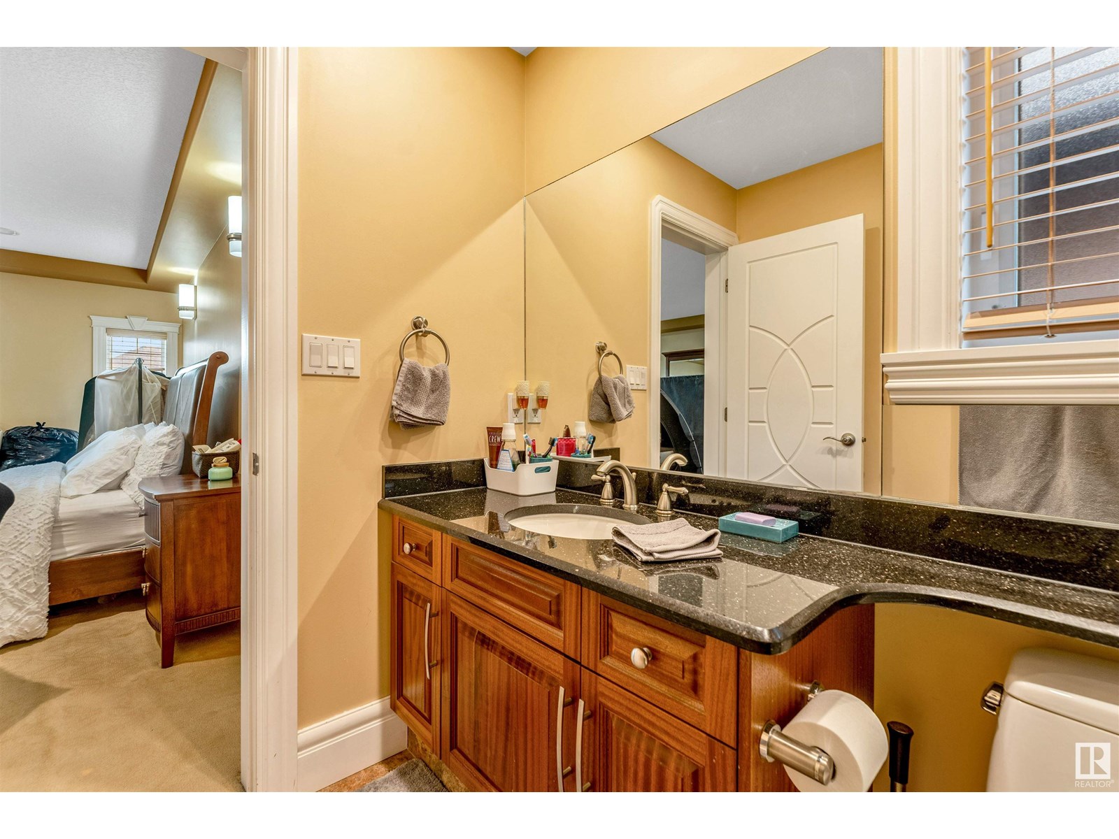 Photo 53 of 6807 18 Av Sw, Edmonton AB