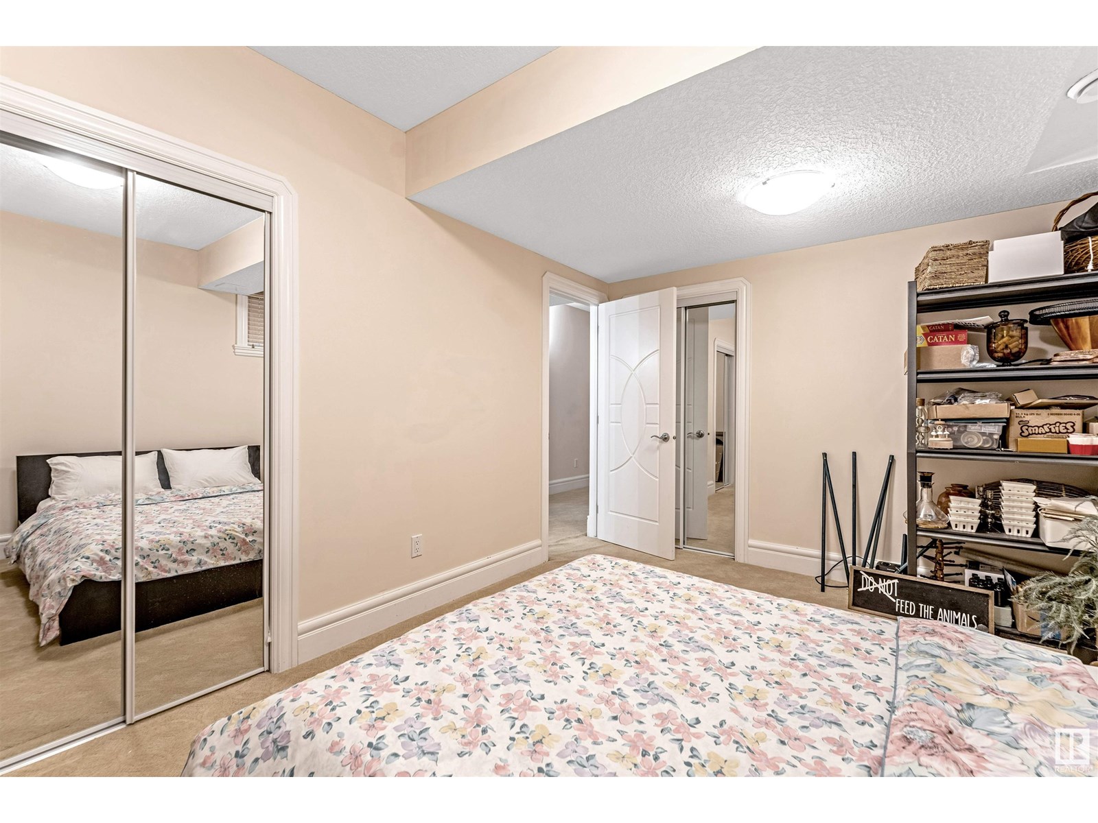 Photo 63 of 6807 18 Av Sw, Edmonton AB