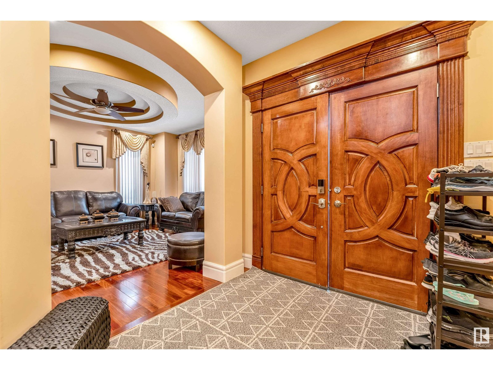 Photo 8 of 6807 18 Av Sw, Edmonton AB