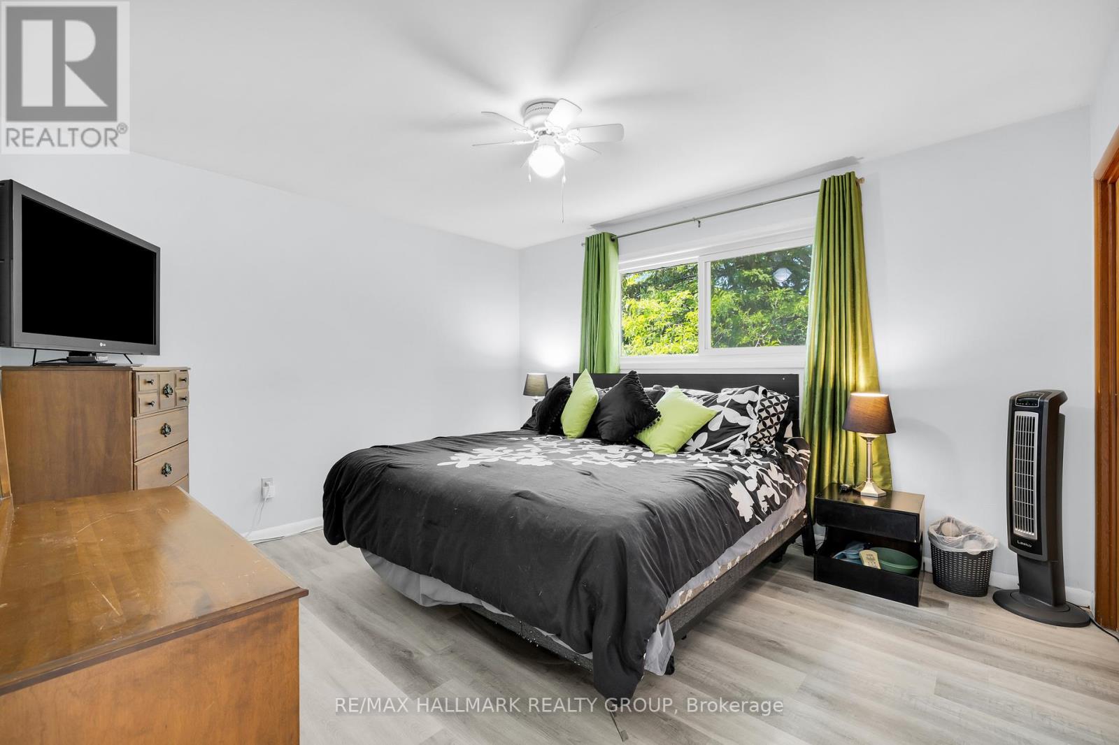 Photo 5 of 81 Reynolds Drive, Brockville ON