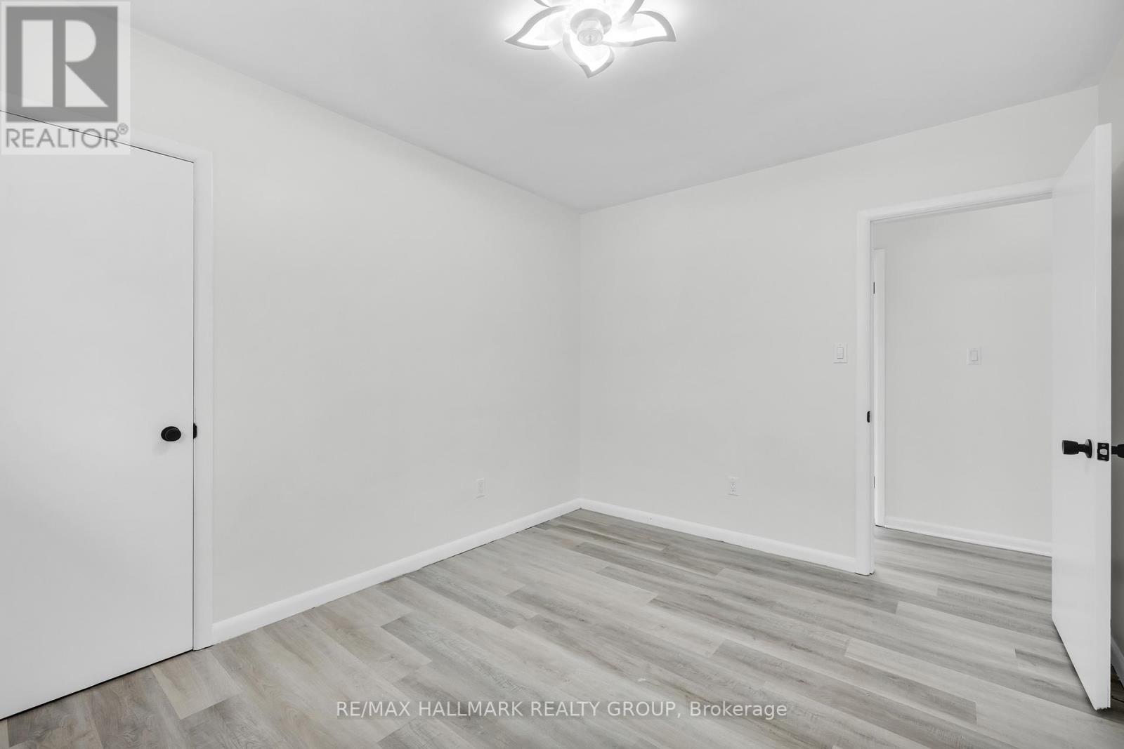 Photo 35 of 81 Reynolds Drive, Brockville ON