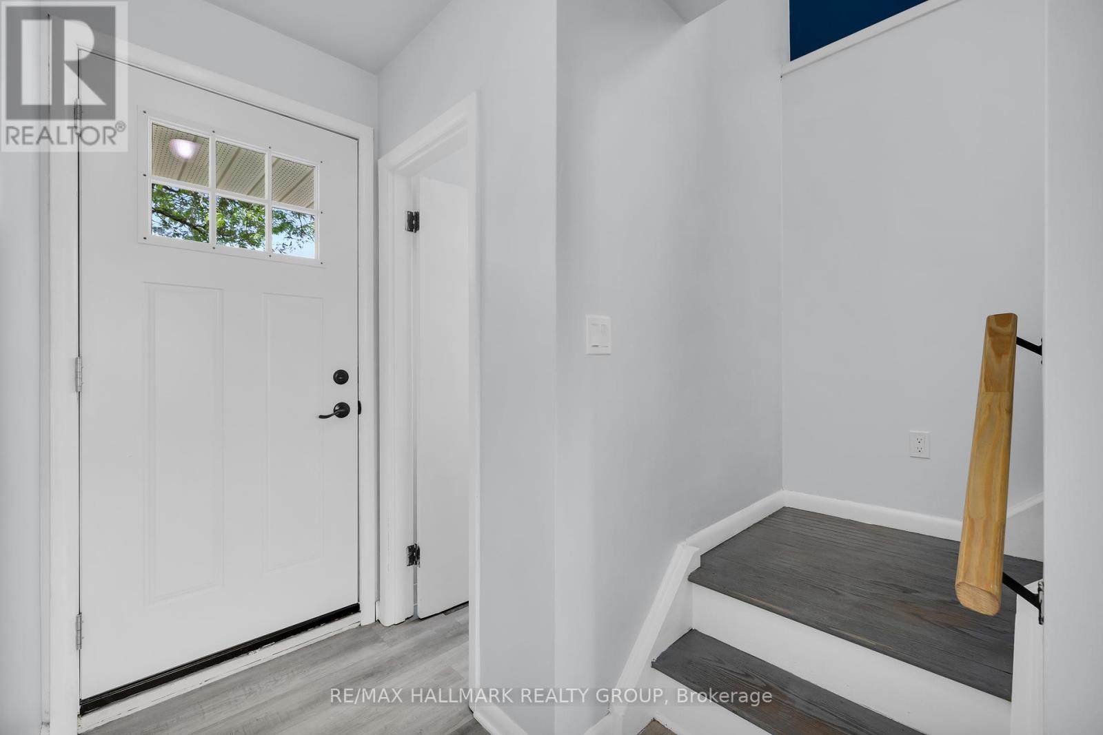 Photo 40 of 81 Reynolds Drive, Brockville ON