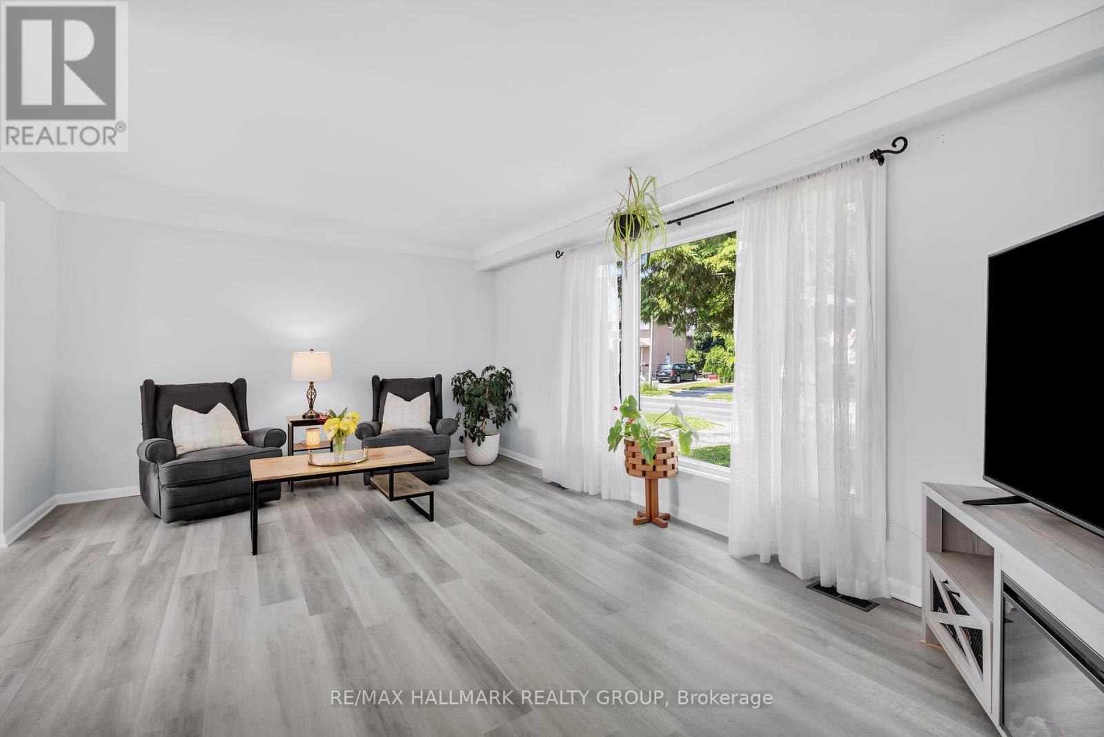 Photo 14 of 81 Reynolds Drive, Brockville ON