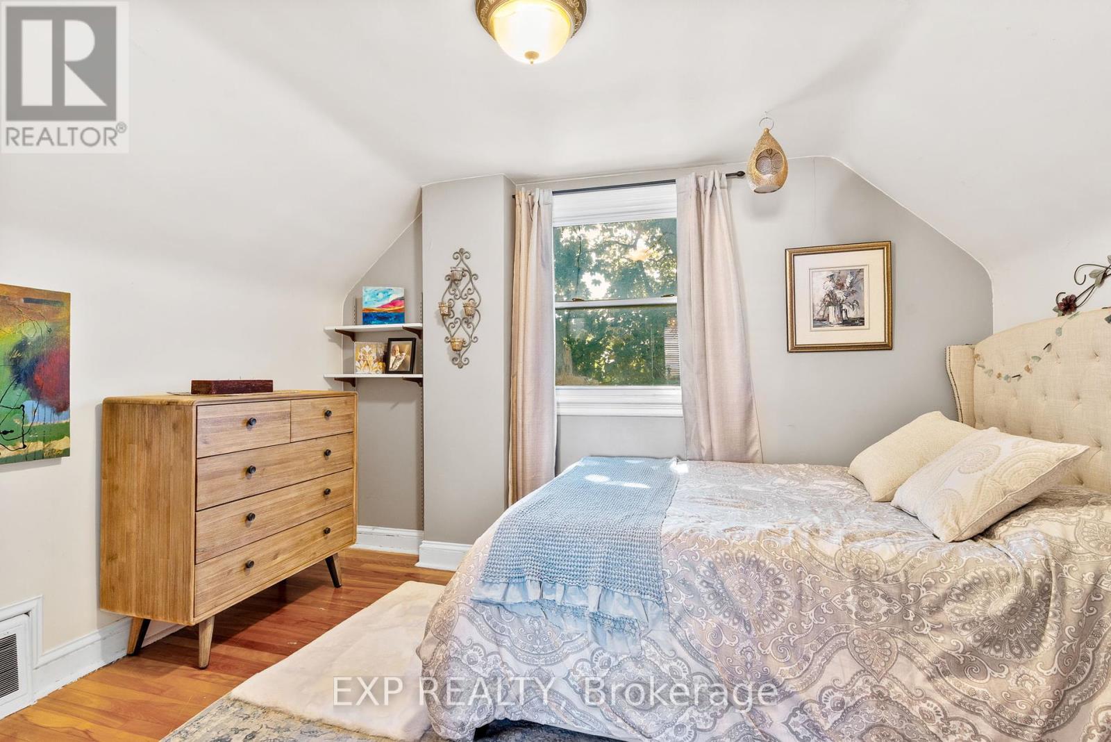 Photo 33 of 421 Greenwood Avenue, Ottawa ON