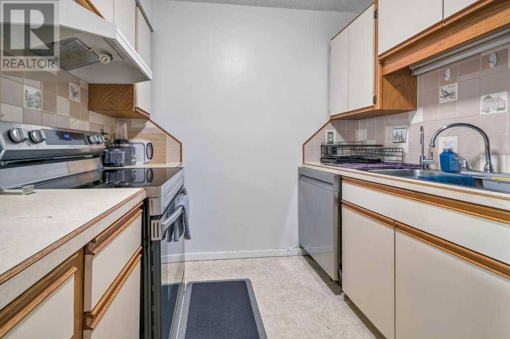 Single Family House for Sale in   Midridge Drive SE Midnapore Calgary 