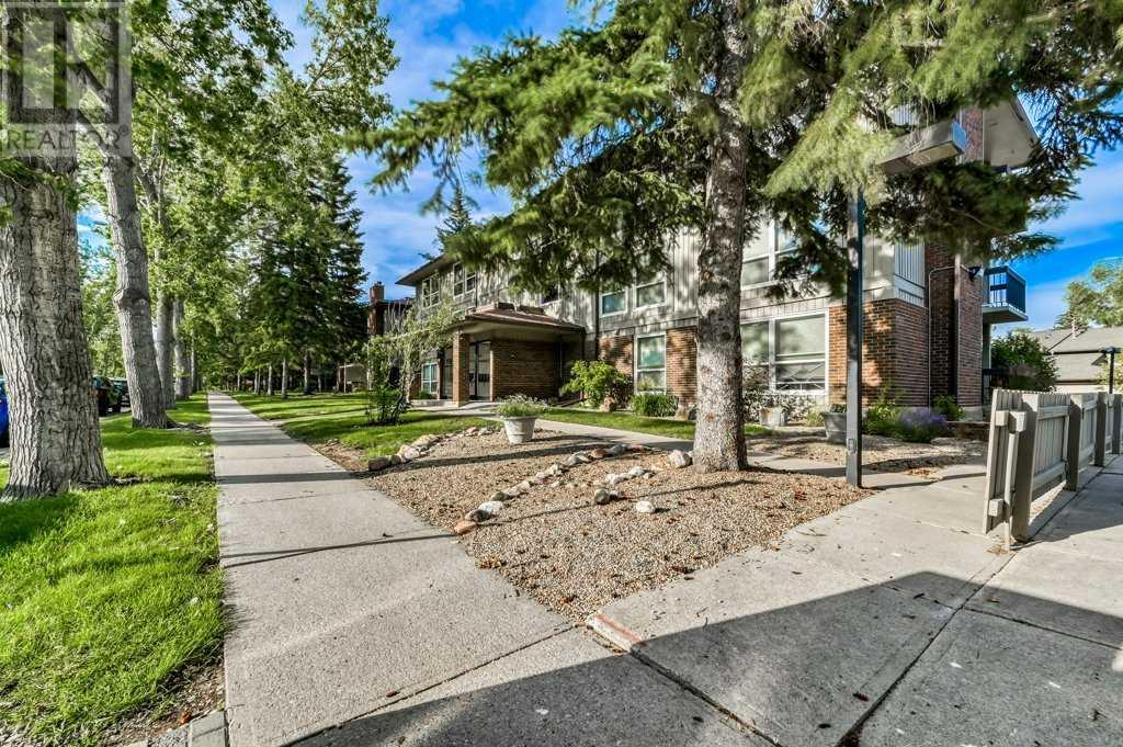 Single Family House for Sale in   Midridge Drive SE Midnapore Calgary 