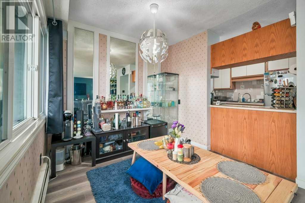 Single Family House for Sale in   Midridge Drive SE Midnapore Calgary 