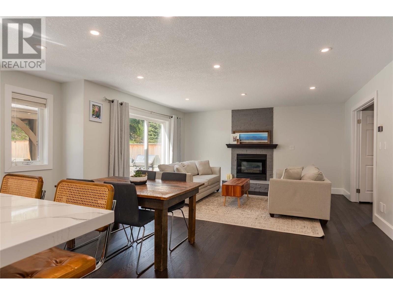 3410 Windsor Place, Castlegar
