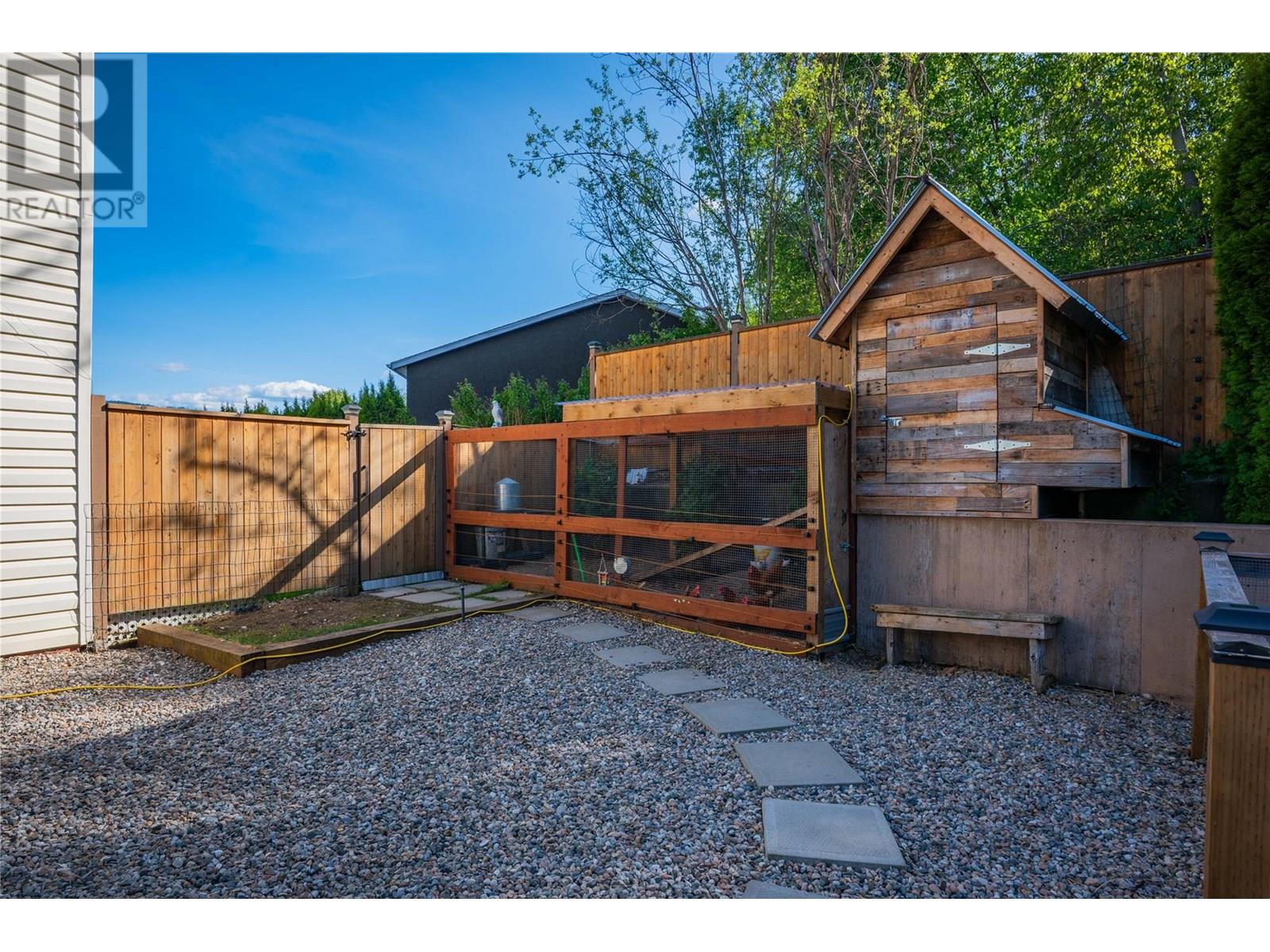 3410 Windsor Place, Castlegar