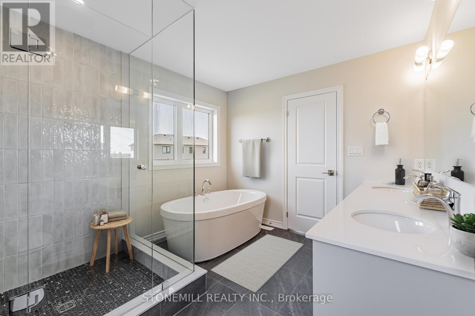 Photo 12 of 101 Denney Drive, Essa ON