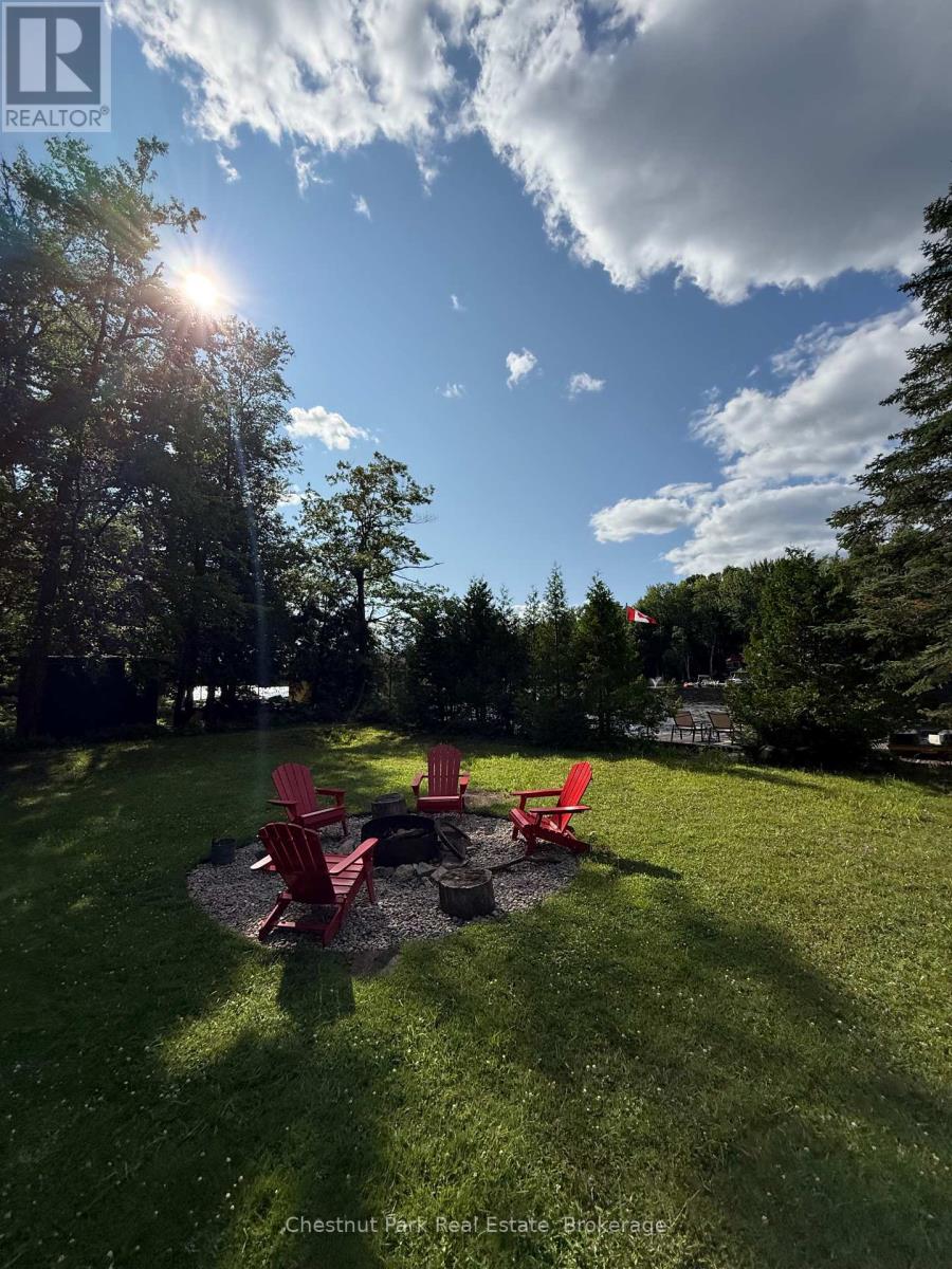 Photo 1 of 30 Mcvittie Island, Bracebridge ON