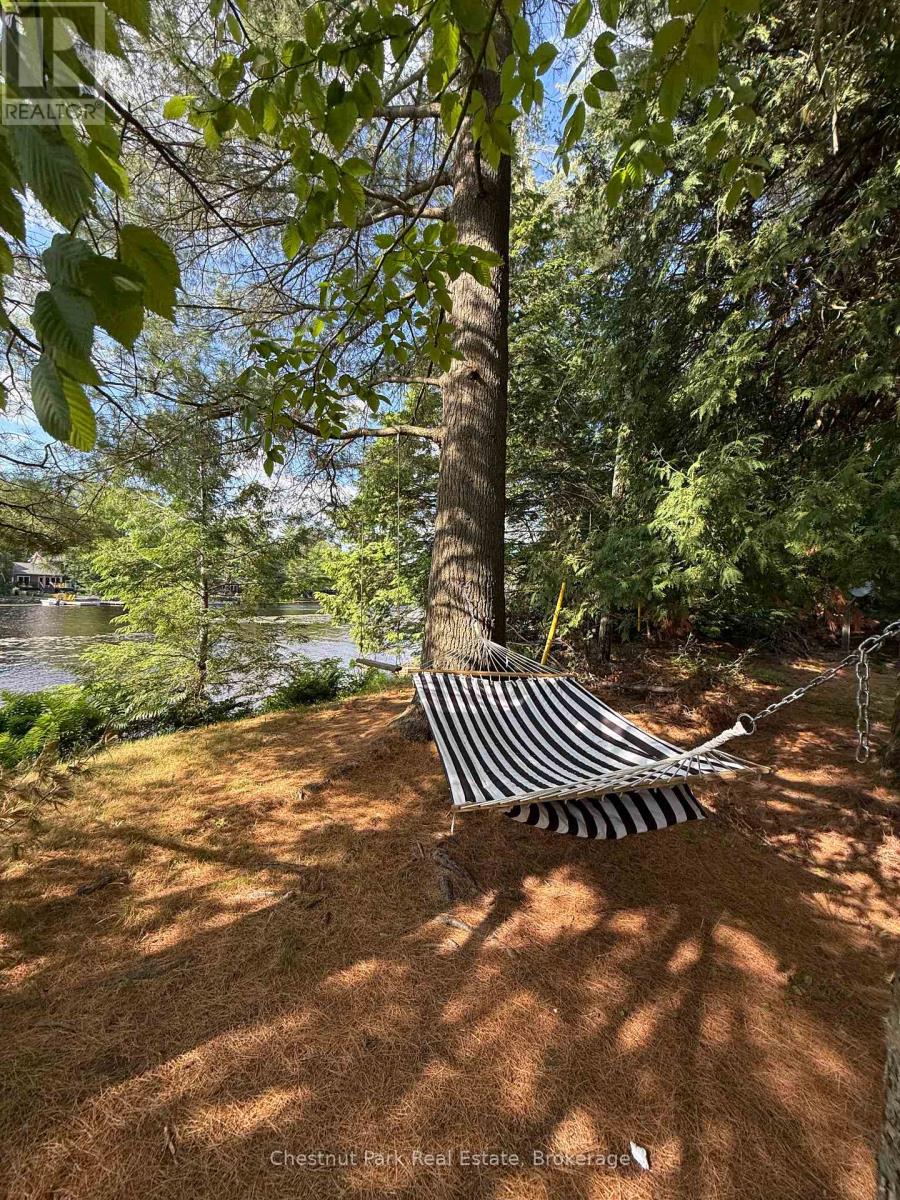 Photo 5 of 30 Mcvittie Island, Bracebridge ON