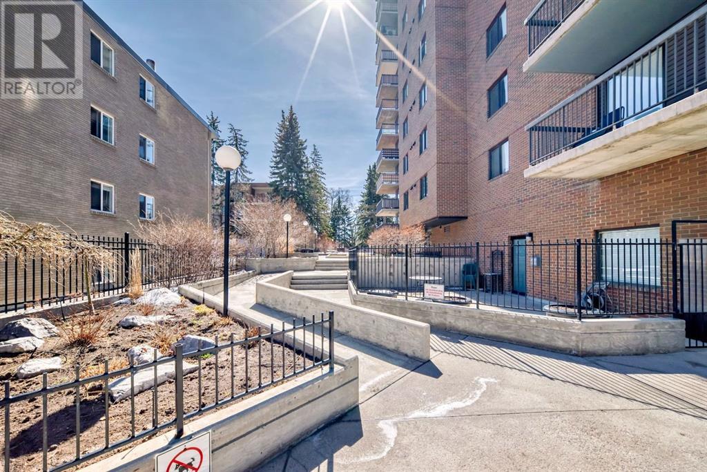 Single Family House for Sale in    Avenue SW Mission Calgary 