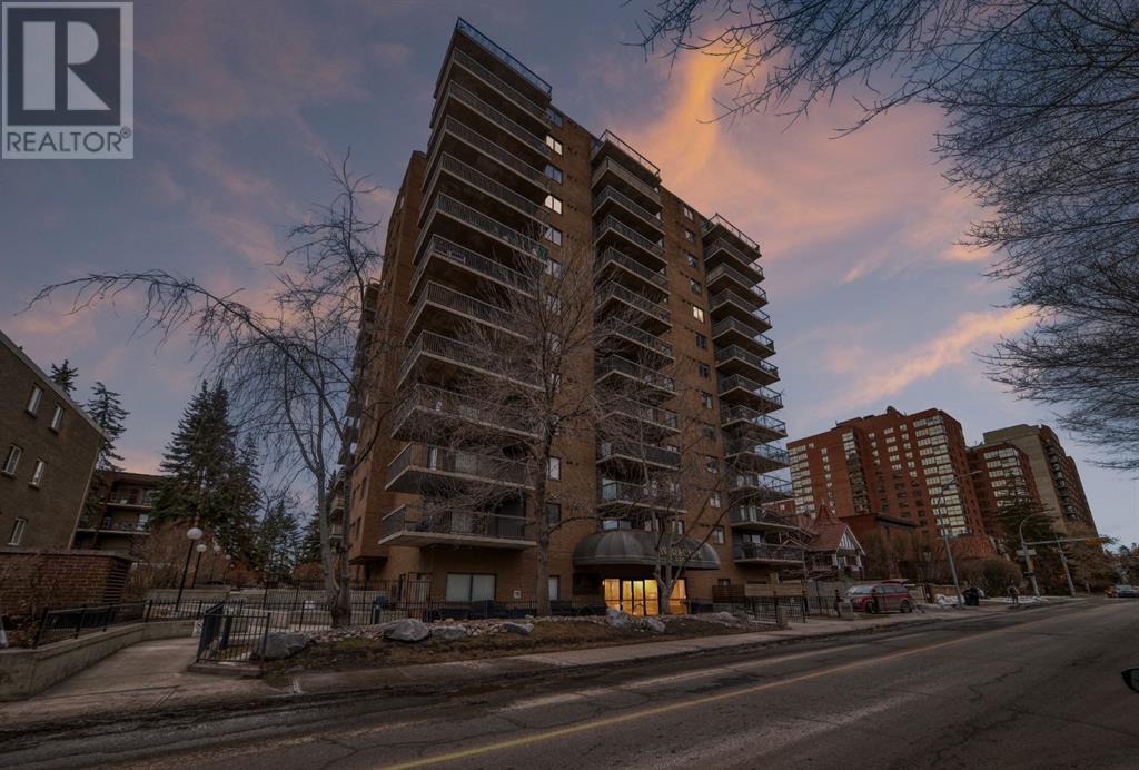 Single Family House for Sale in    Avenue SW Mission Calgary 