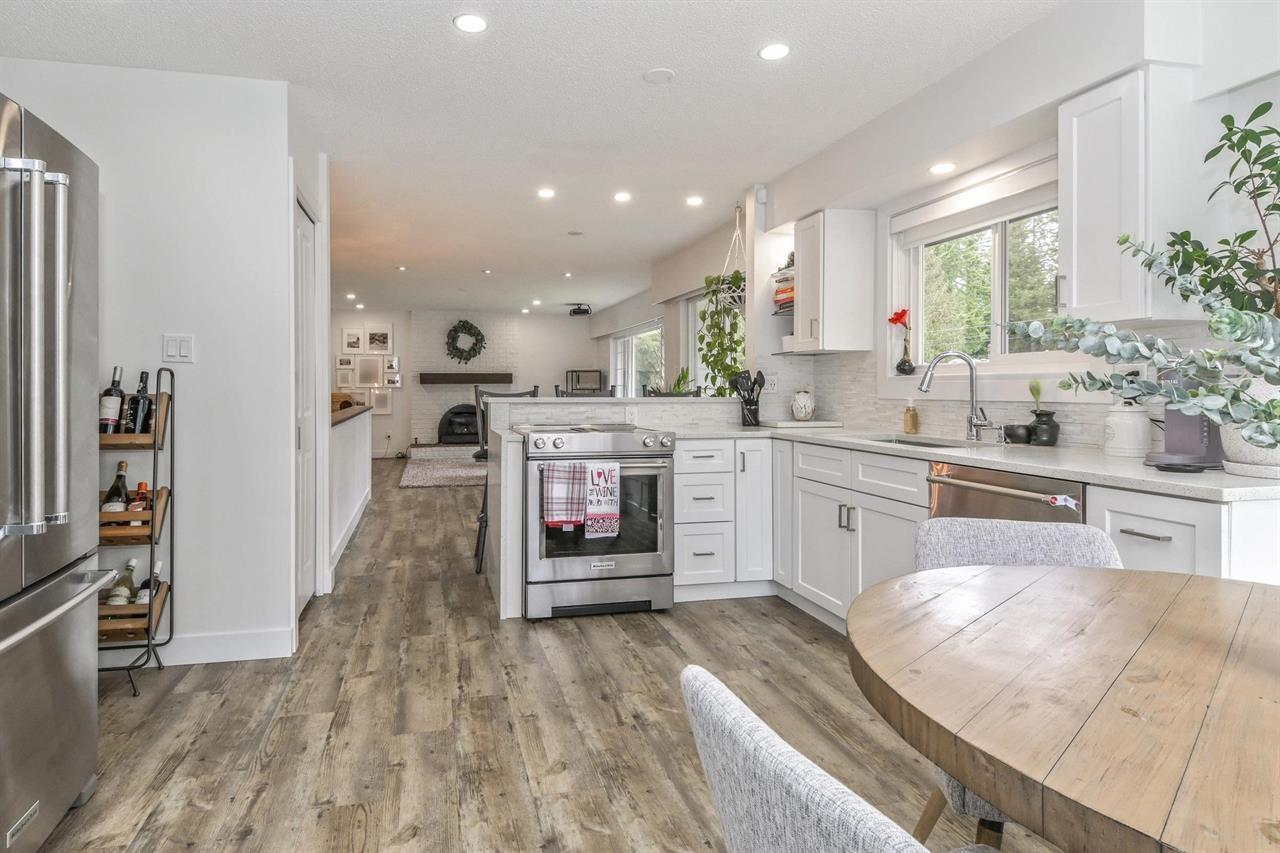 Photo 7 of 20334 38 A Avenue, Langley BC
