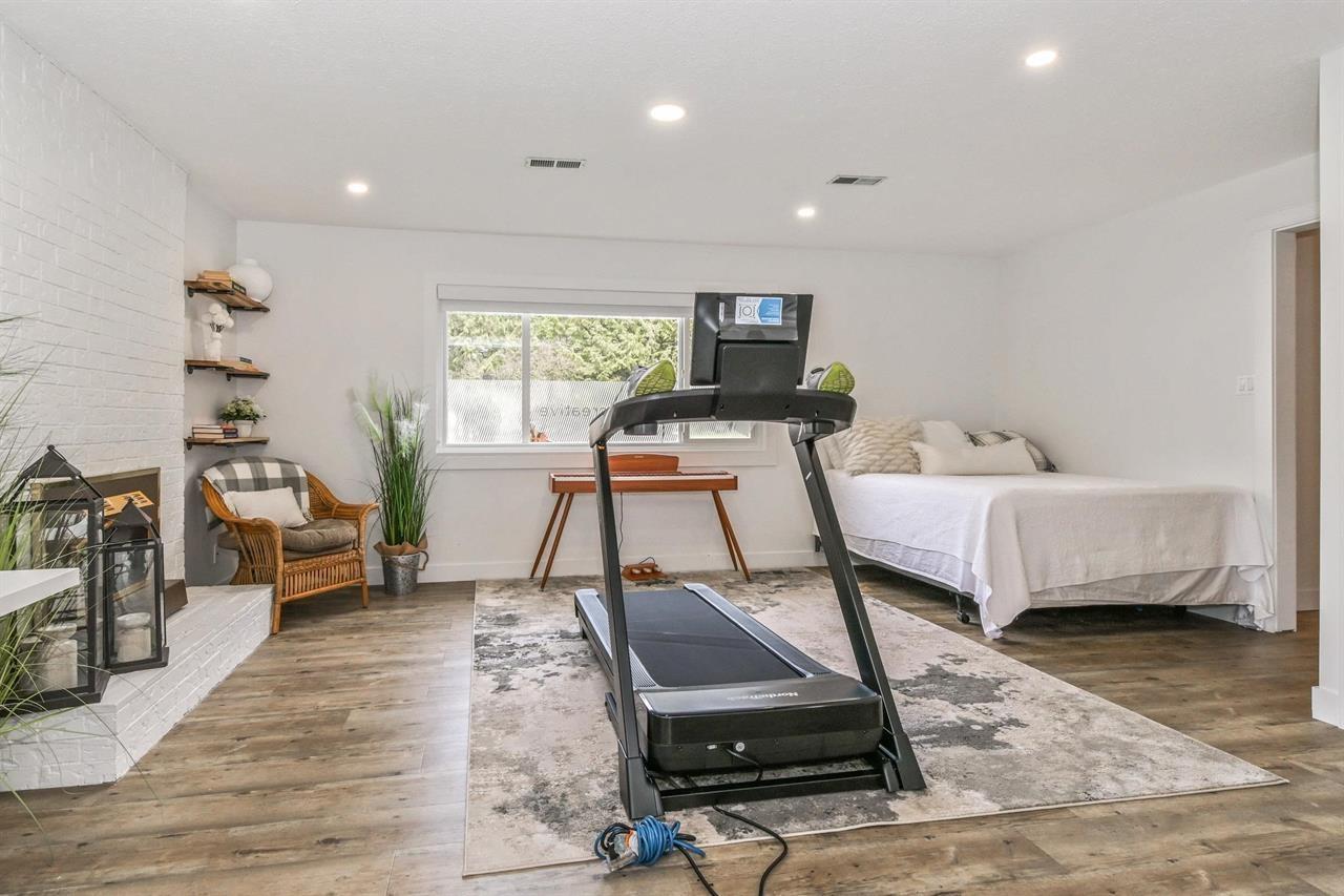 Photo 16 of 20334 38 A Avenue, Langley BC