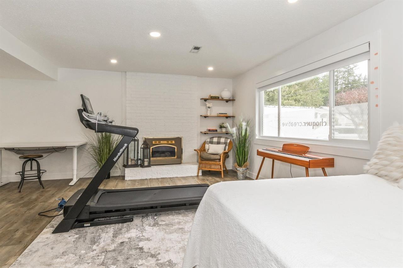 Photo 17 of 20334 38 A Avenue, Langley BC