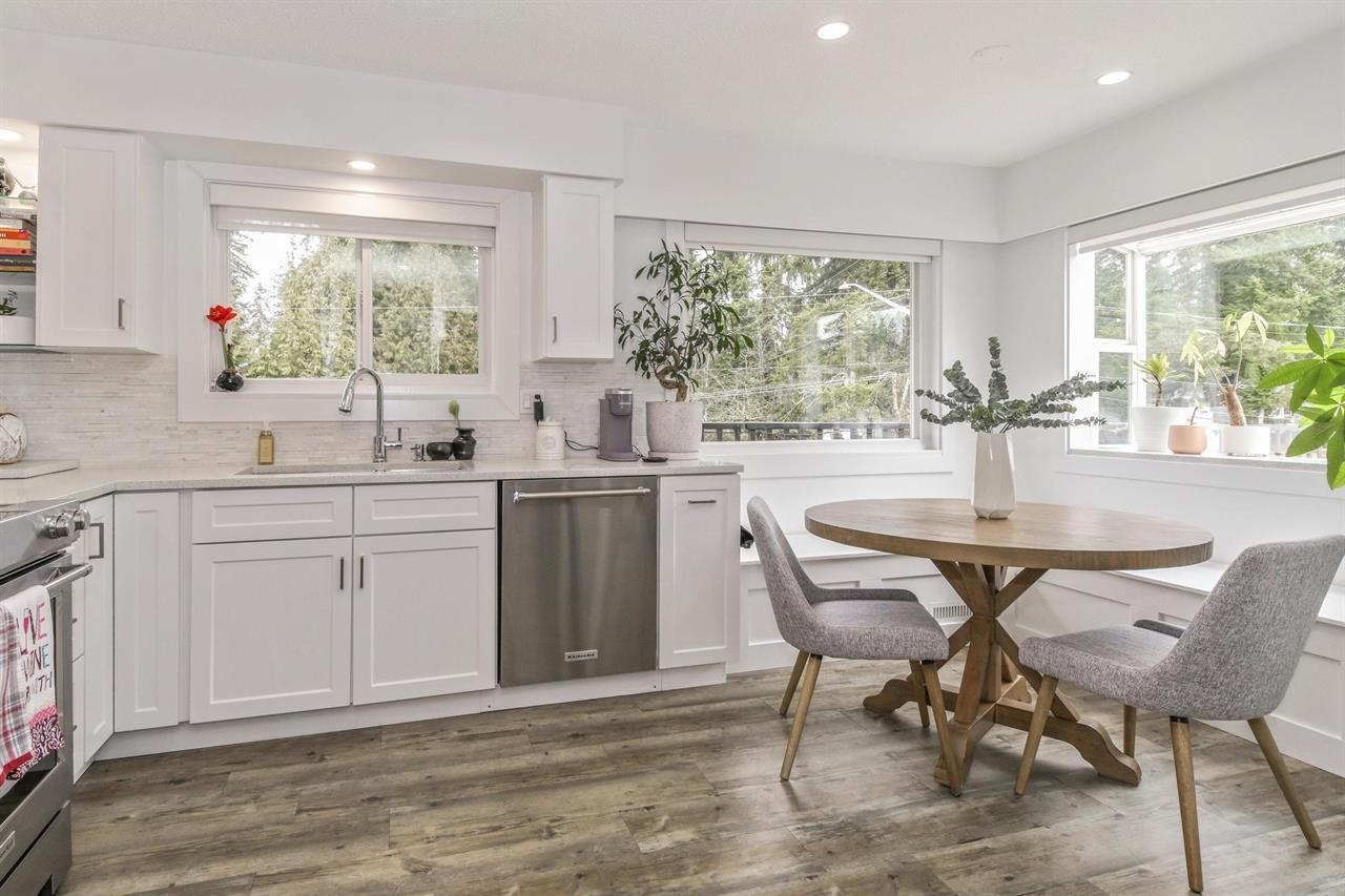 Photo 8 of 20334 38 A Avenue, Langley BC