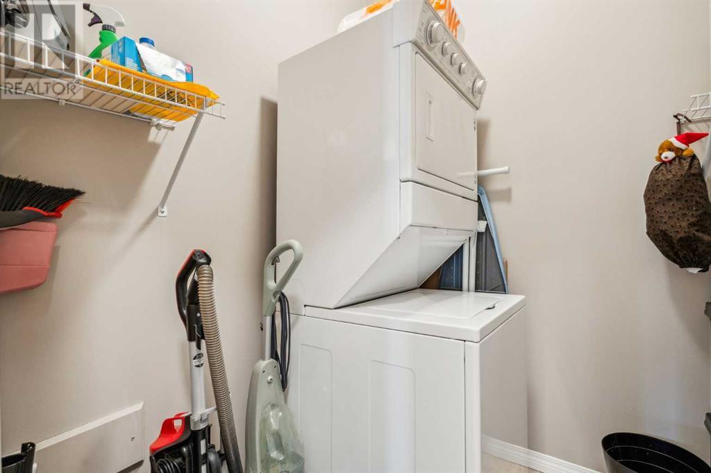 Single Family House for Sale in   Rocky Vista Park NW Rocky Ridge Calgary 