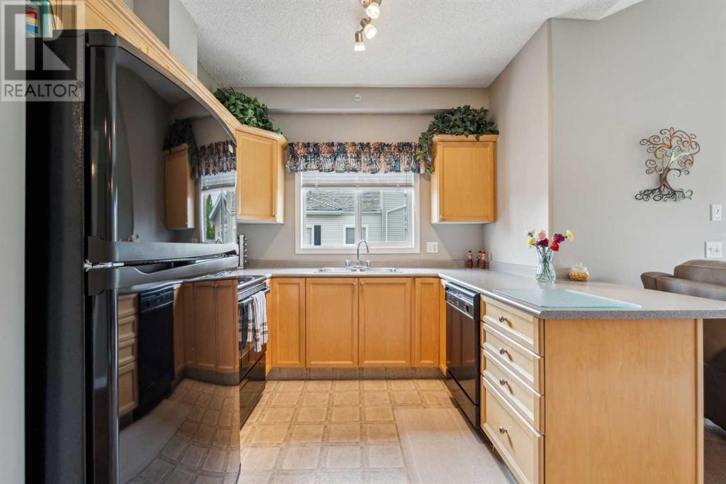 Single Family House for Sale in   Rocky Vista Park NW Rocky Ridge Calgary 