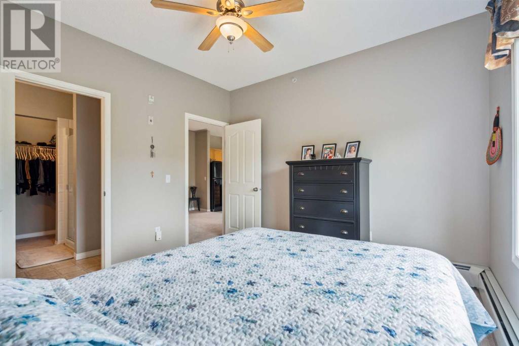 Single Family House for Sale in   Rocky Vista Park NW Rocky Ridge Calgary 